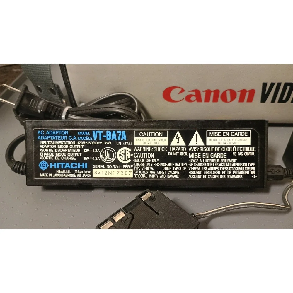 Canon Video Camera Bag Silver Vintage Hitachi Power Kit VT-BA7A